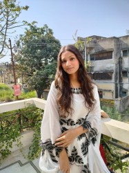 Zara khan